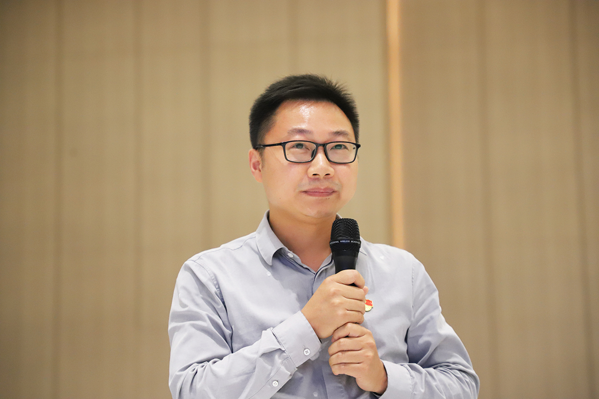 IMG_8184.JPG IMG_8184.JPG